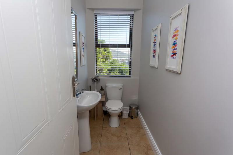 To Let 4 Bedroom Property for Rent in Crofters Valley Western Cape
